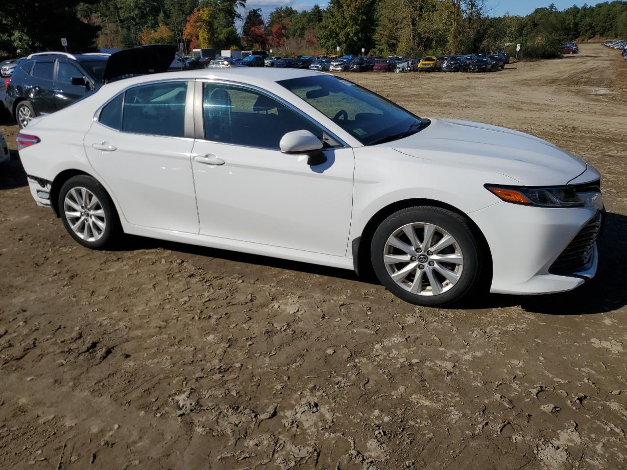 4T1B11HK9JU148543 2018 Toyota Camry L