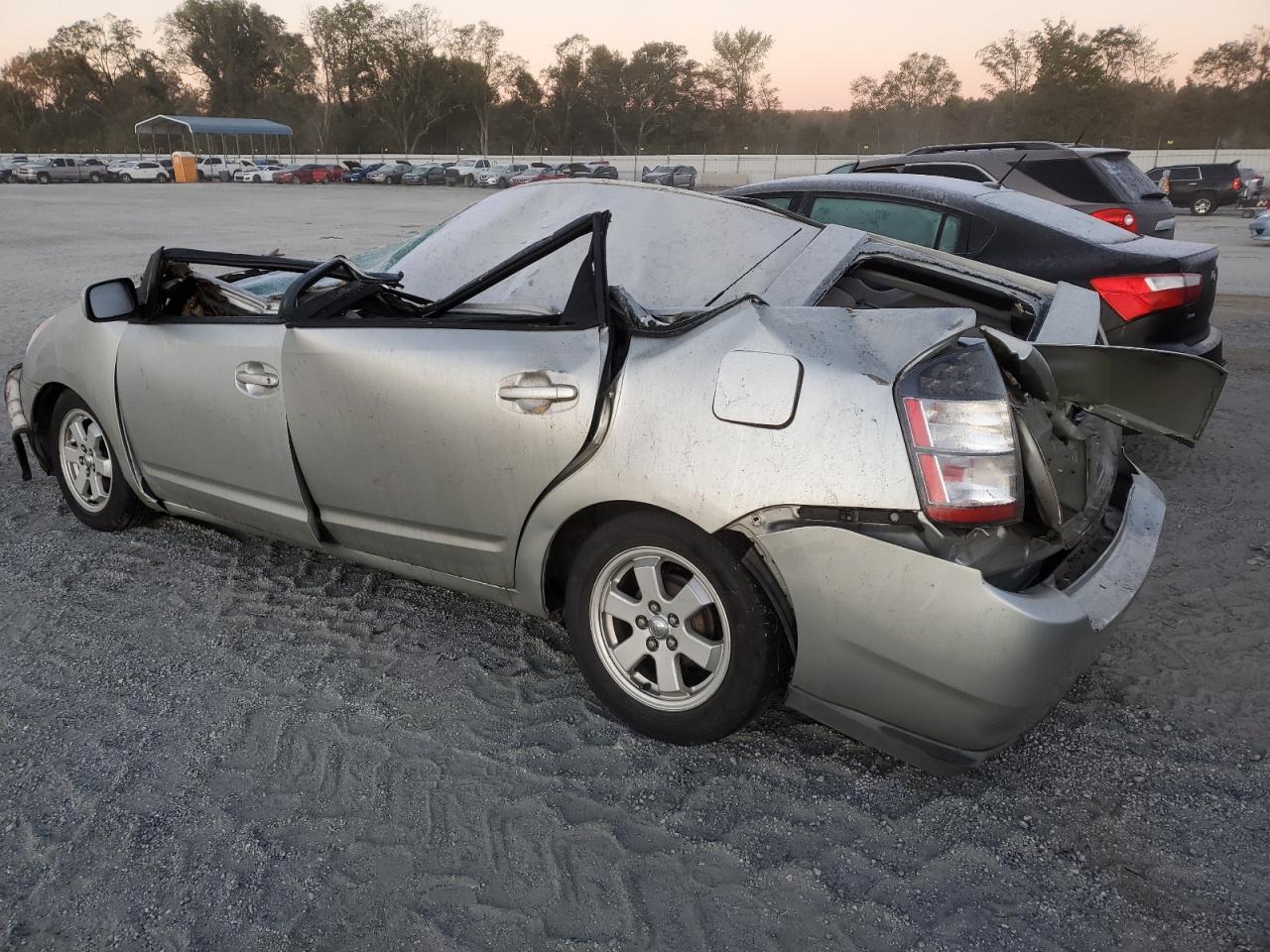 2005 Toyota Prius - Image 2