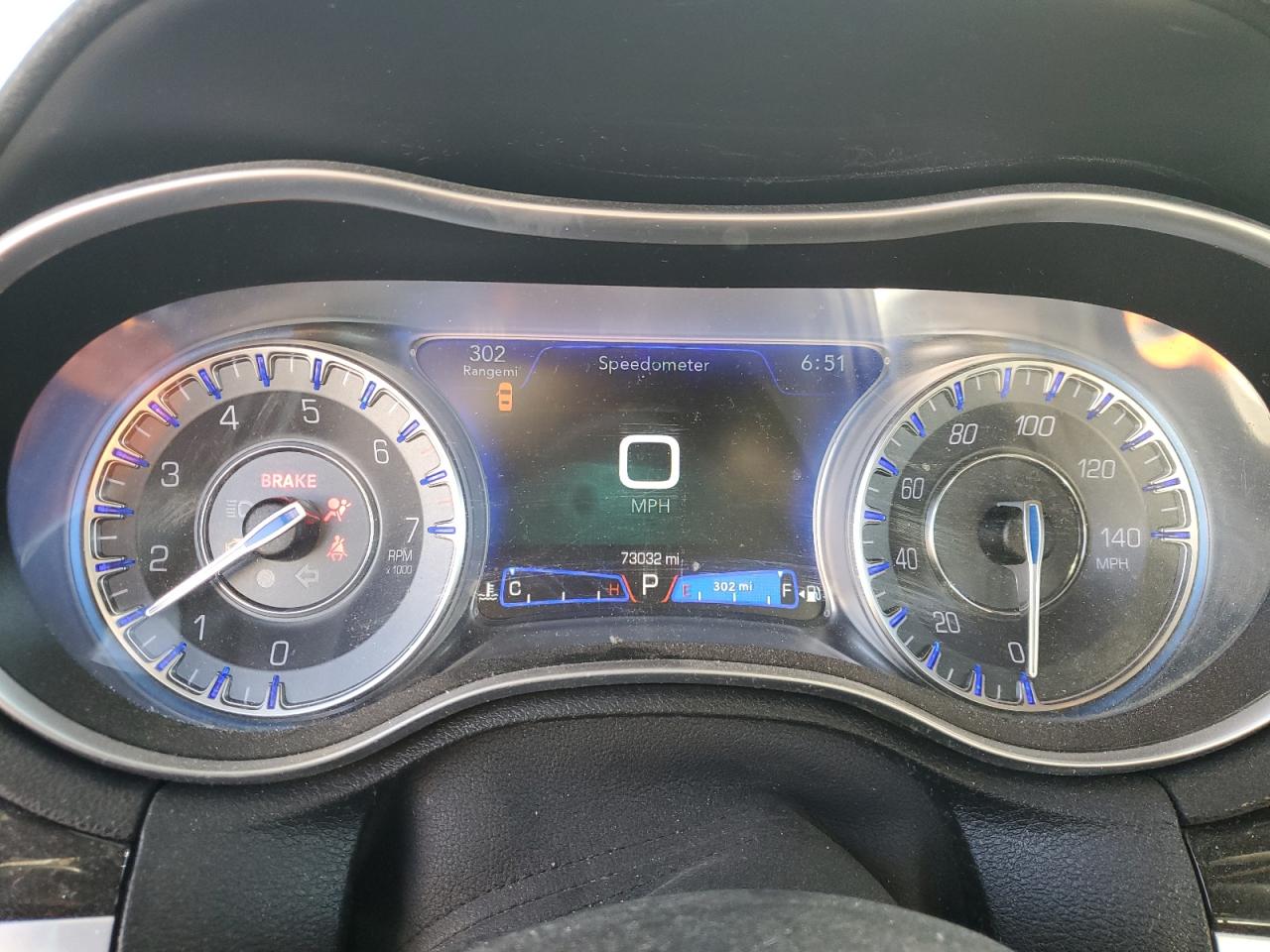 2021 Chrysler 300 - Image 9