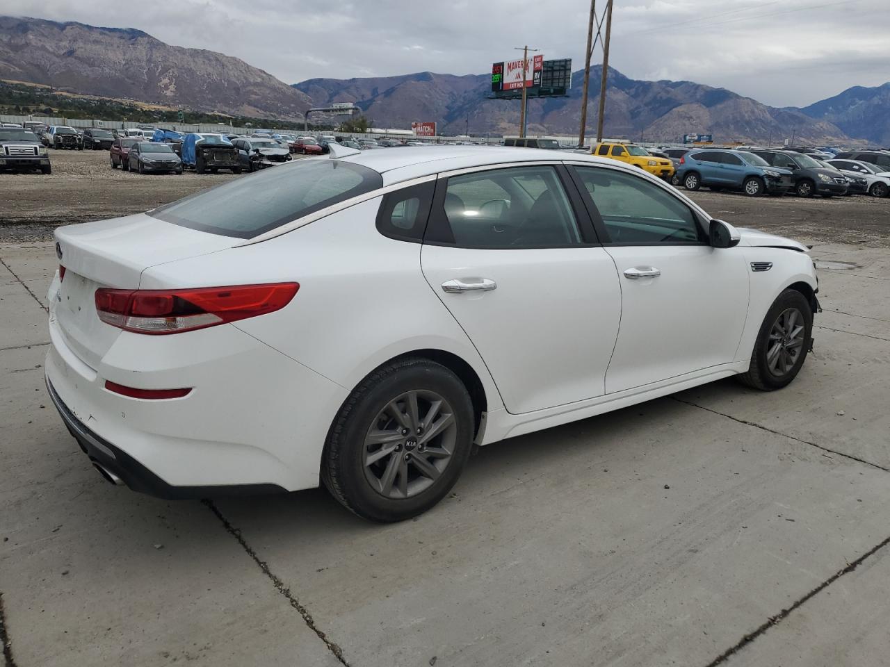 2020 Kia Optima - Image 3