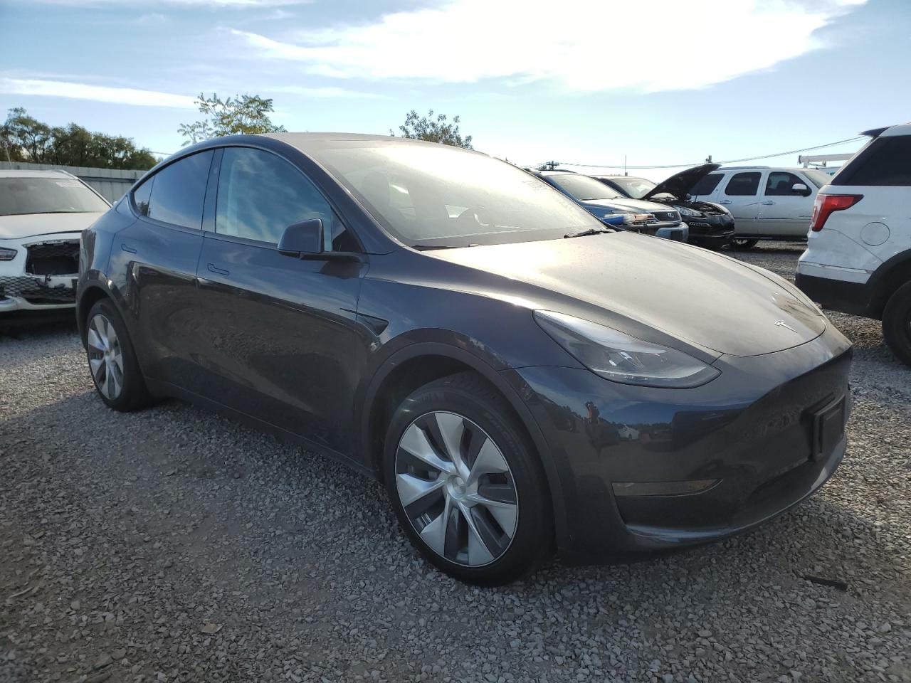 VIN 7SAYGDED6RF004718 2024 TESLA MODEL Y no.4