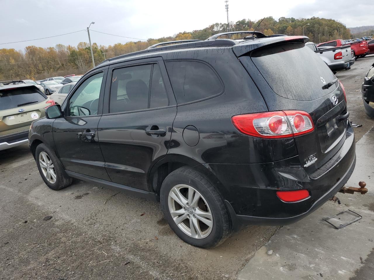2011 Hyundai Santa Fe - Image 2