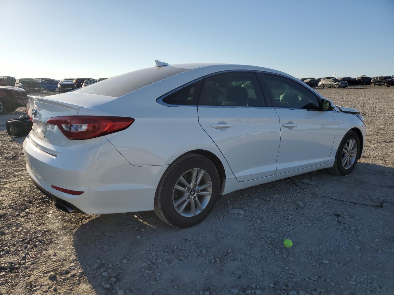 2017 Hyundai Sonata - Image 3