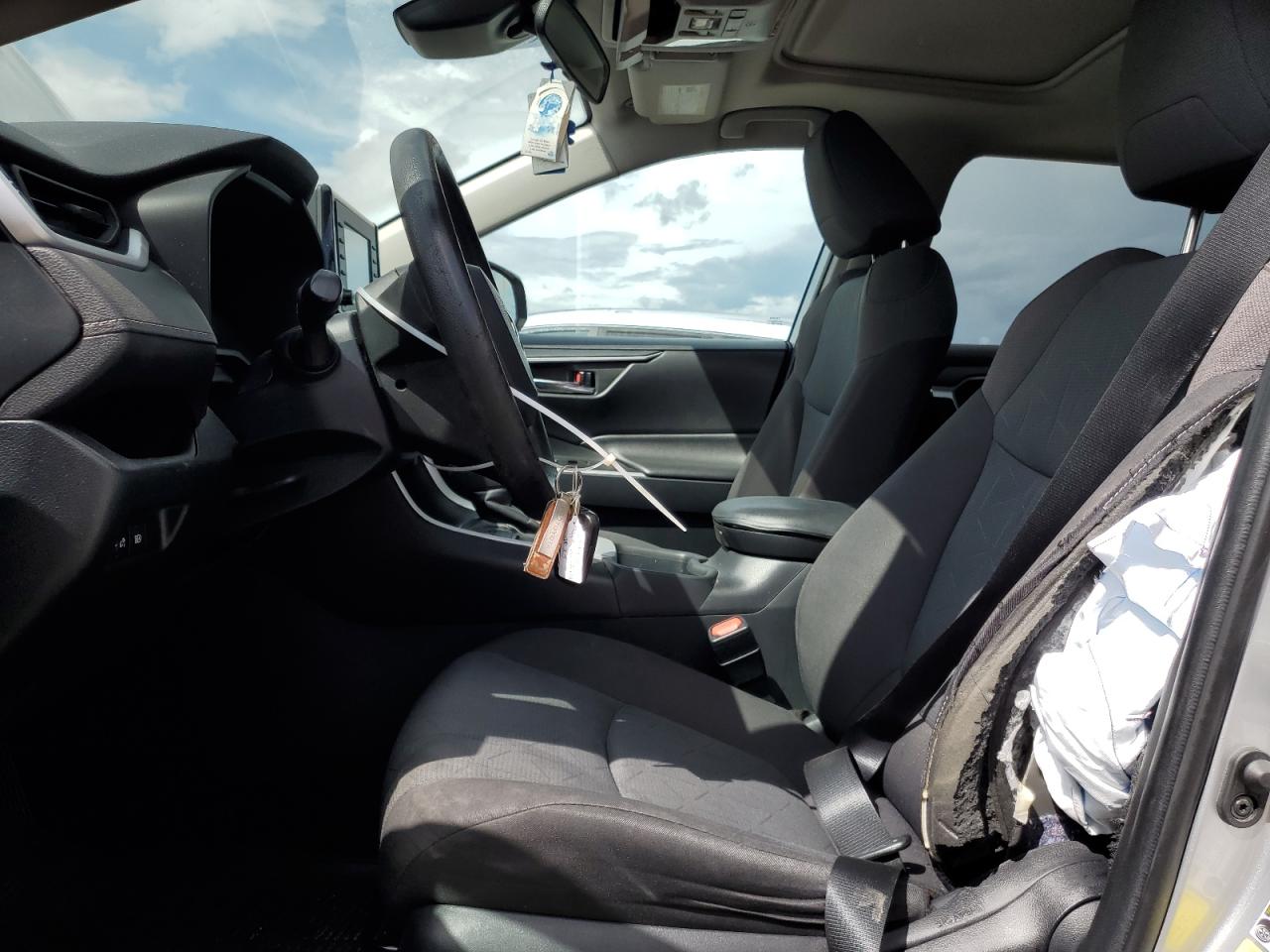 2019 Toyota RAV 4 - Image 7