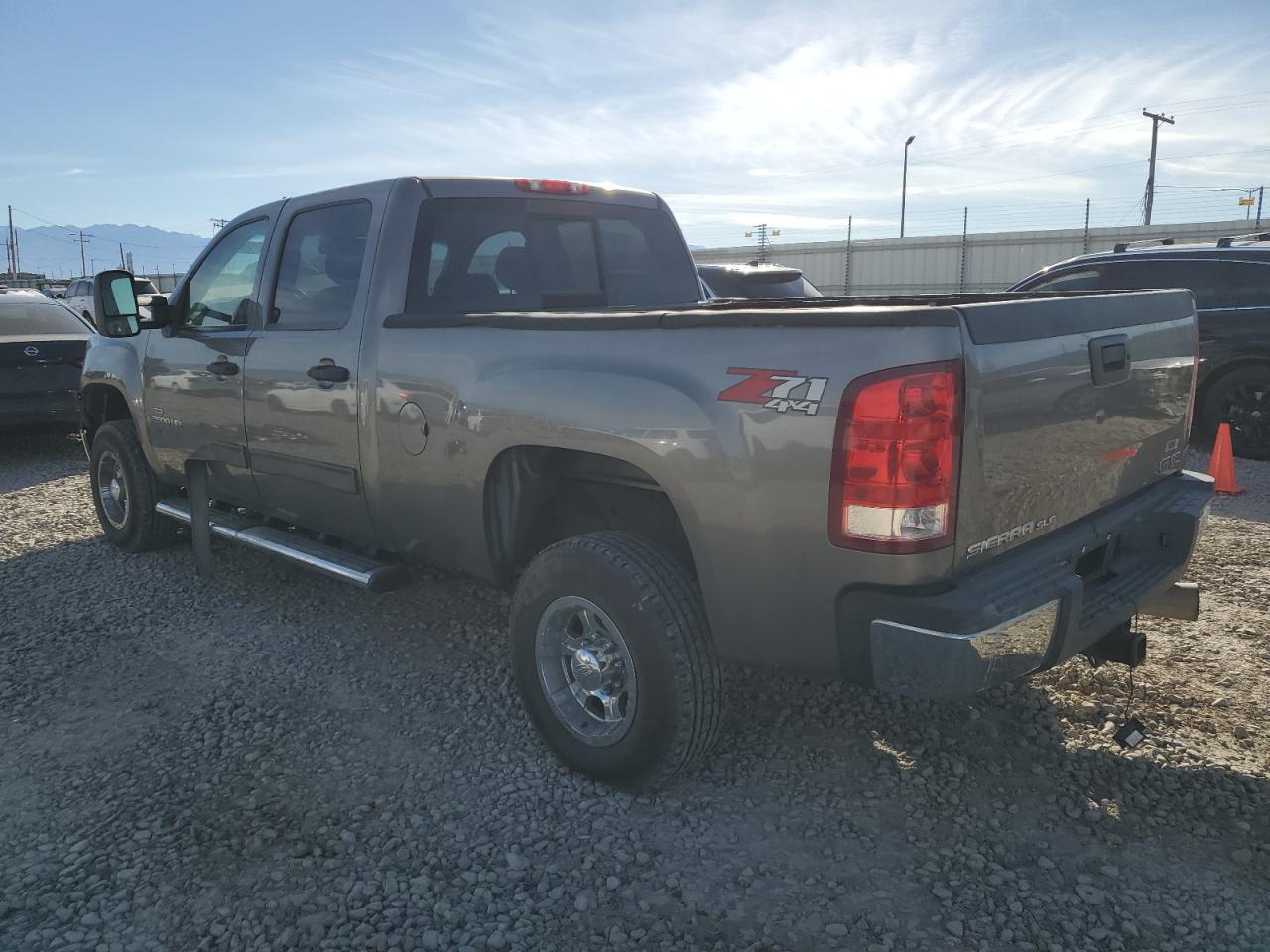 2008 GMC Sierra - Image 2