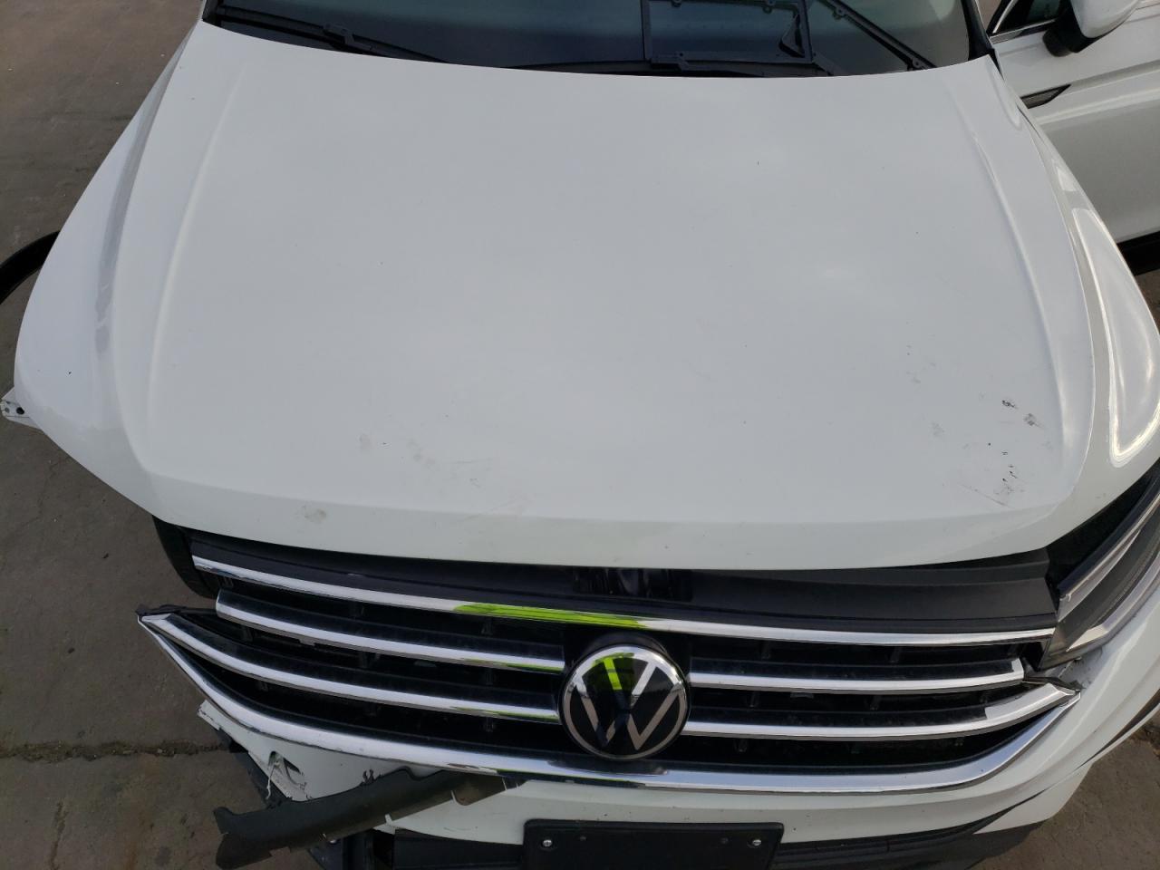 3VVMB7AX2RM005003 2024 Volkswagen Tiguan Se