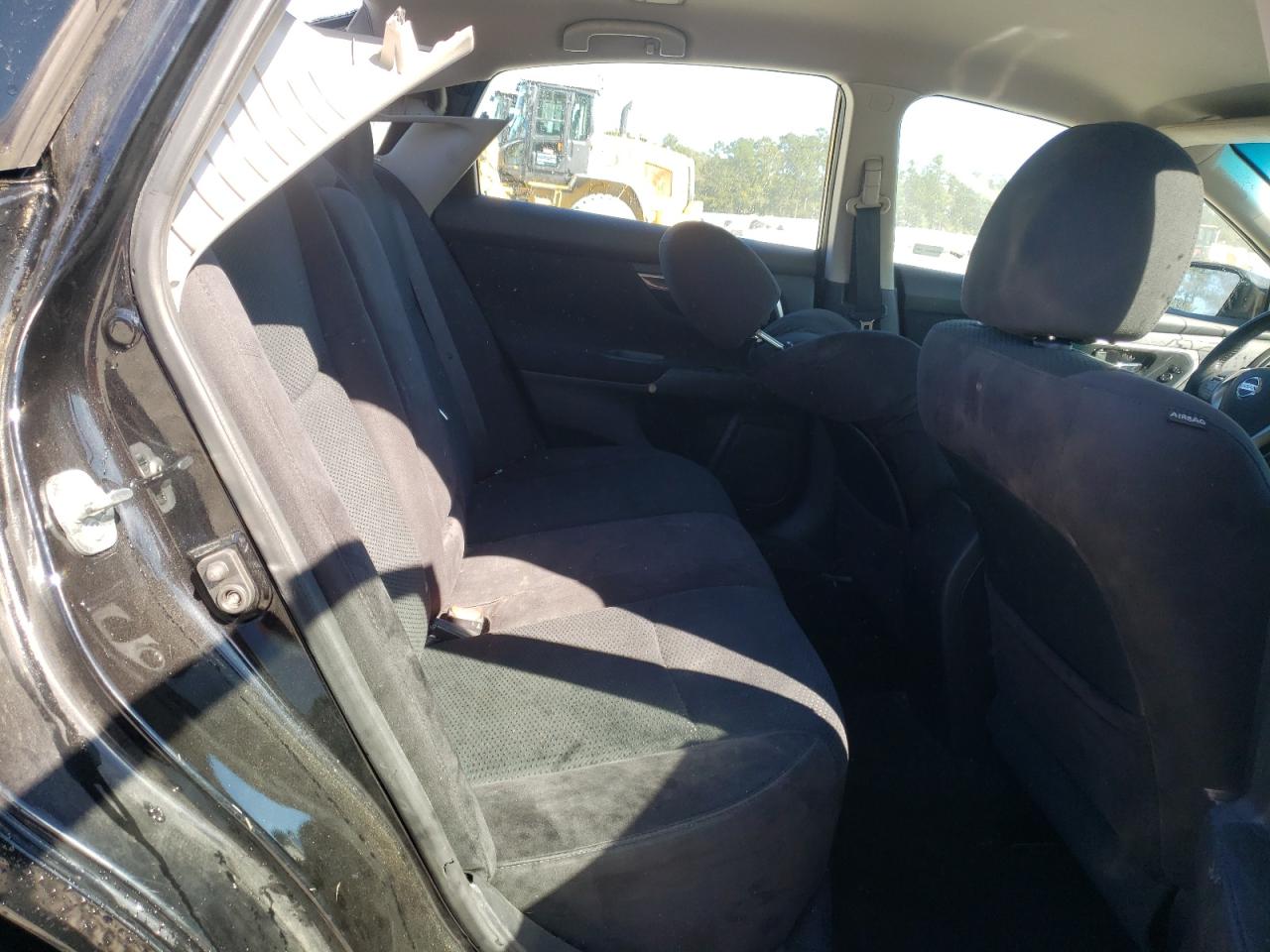 2014 Nissan Altima - Image 10