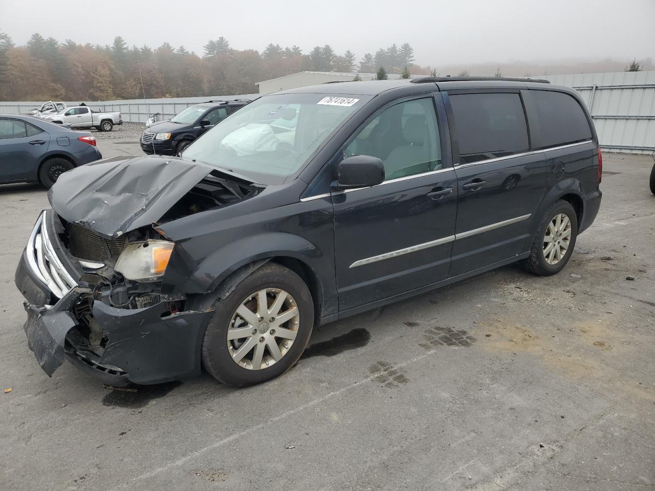 VIN 2C4RC1BG7DR759111 2013 CHRYSLER MINIVAN no.1