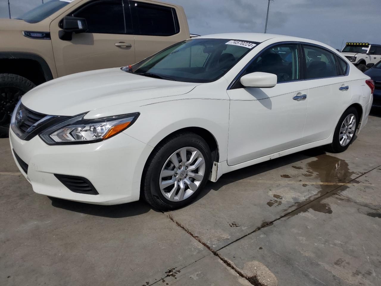 1N4AL3AP4GC213539 2016 NISSAN ALTIMA - Image 1