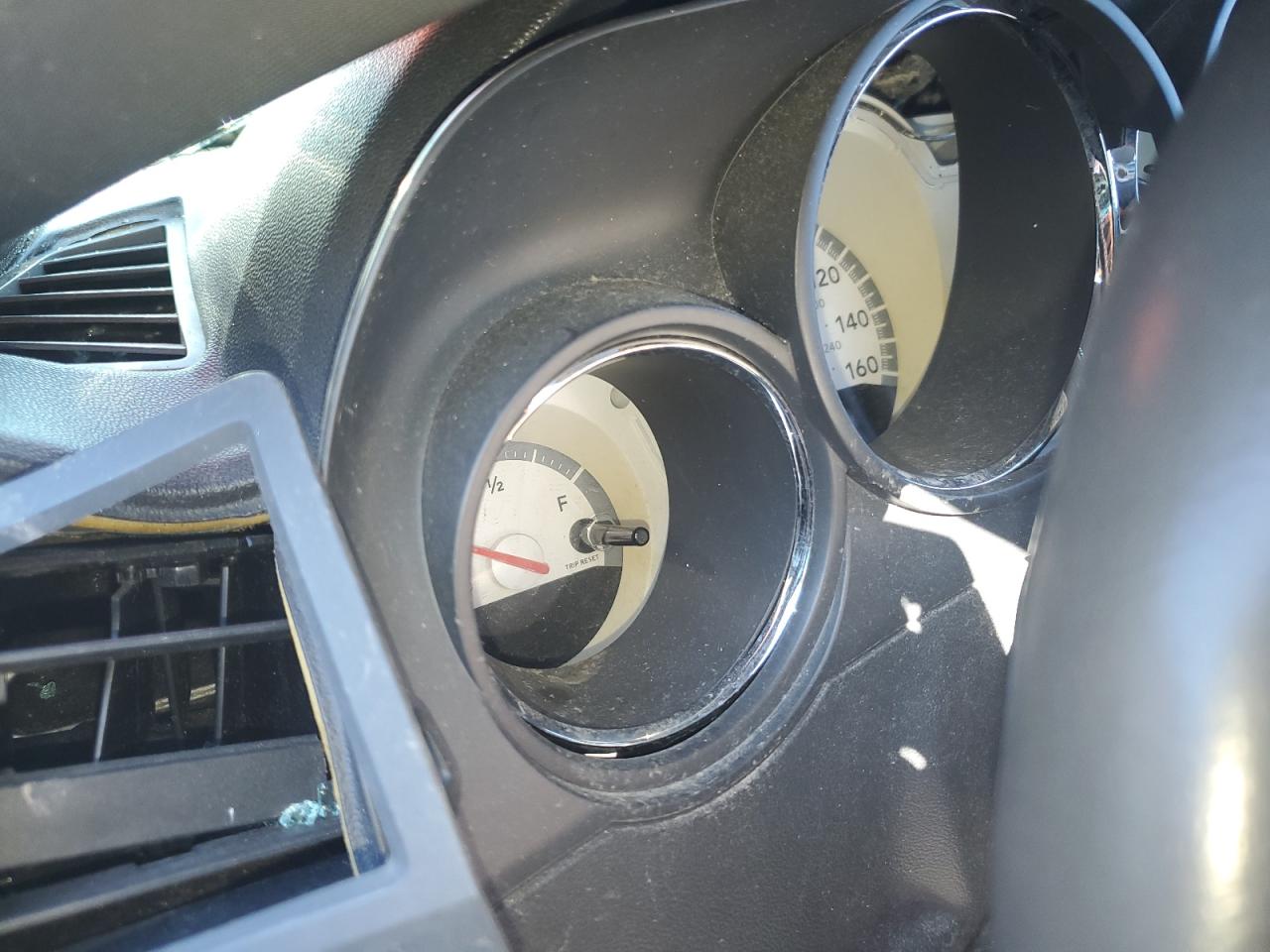 2010 Dodge Challenger - Image 9