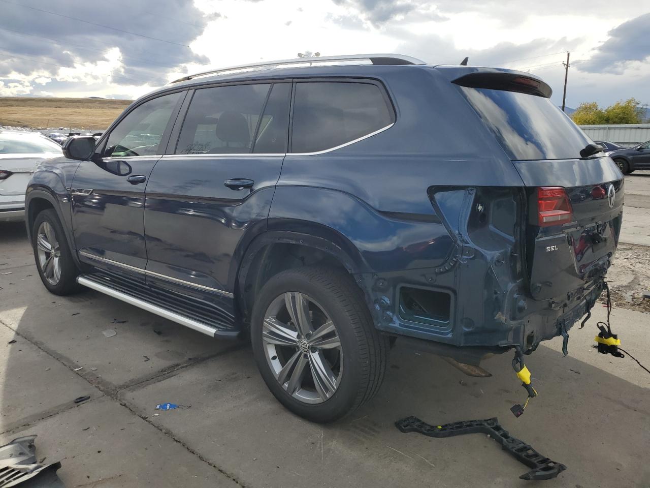 2018 Volkswagen Atlas - Image 2
