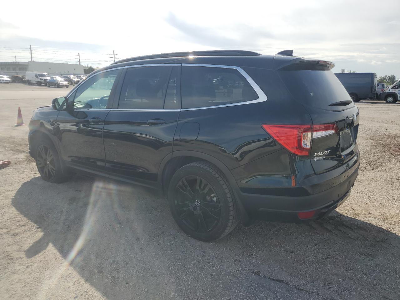 2022 Honda Pilot - Image 2