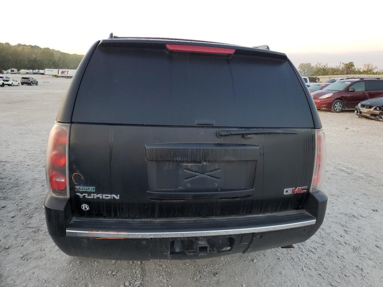 2012 GMC Yukon Denali VIN: 1GKS1EEF3CR216638 Lot: 74487894