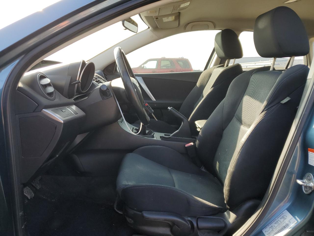 2011 Mazda 3 S VIN: JM1BL1K66B1439062 Lot: 76120954