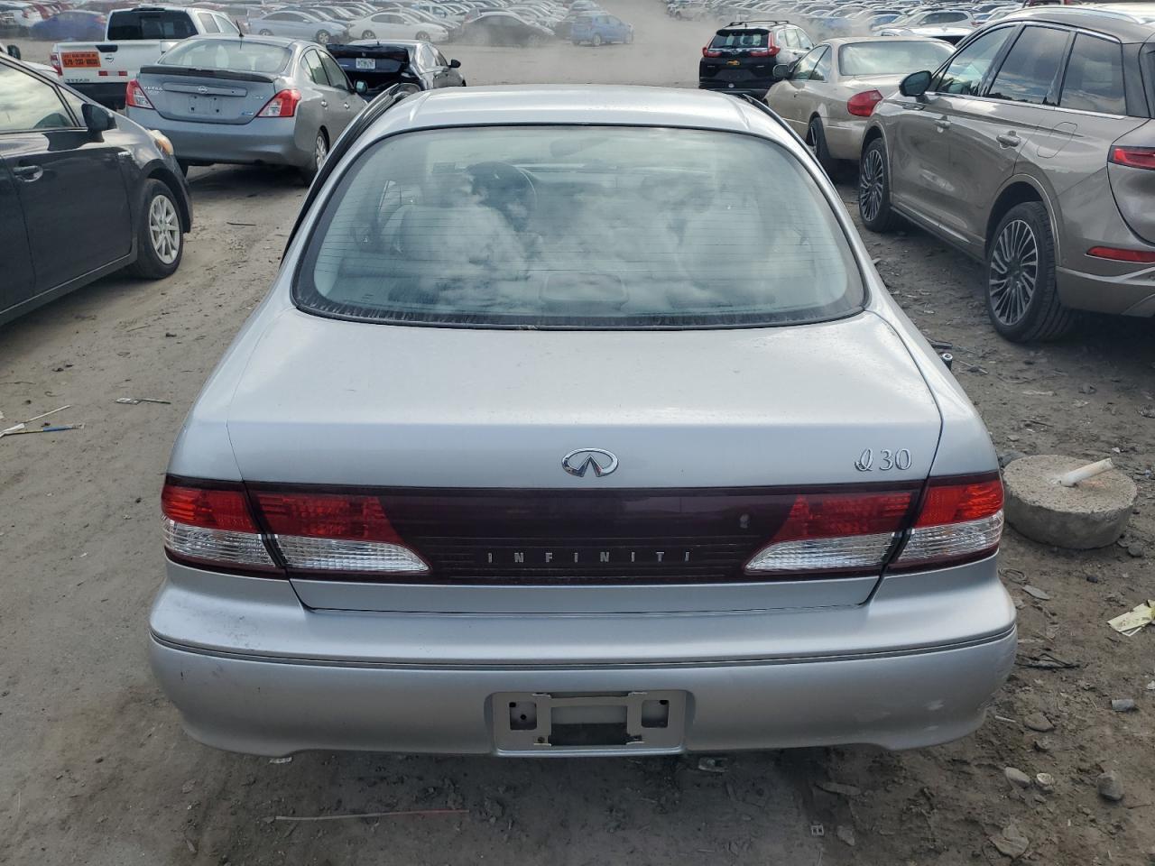 1998 Infiniti I30 VIN: JNKCA21A7WT613364 Lot: 73525474