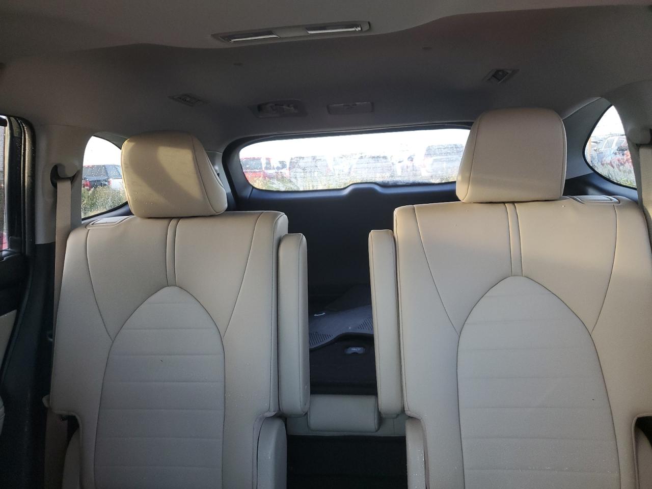 2023 Toyota Highlander - Image 10