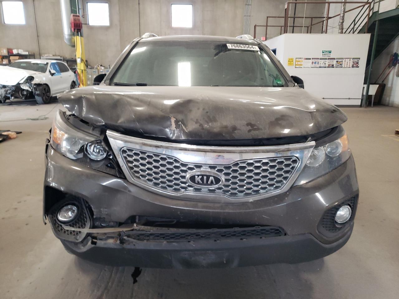 2013 Kia Sorento - Image 5