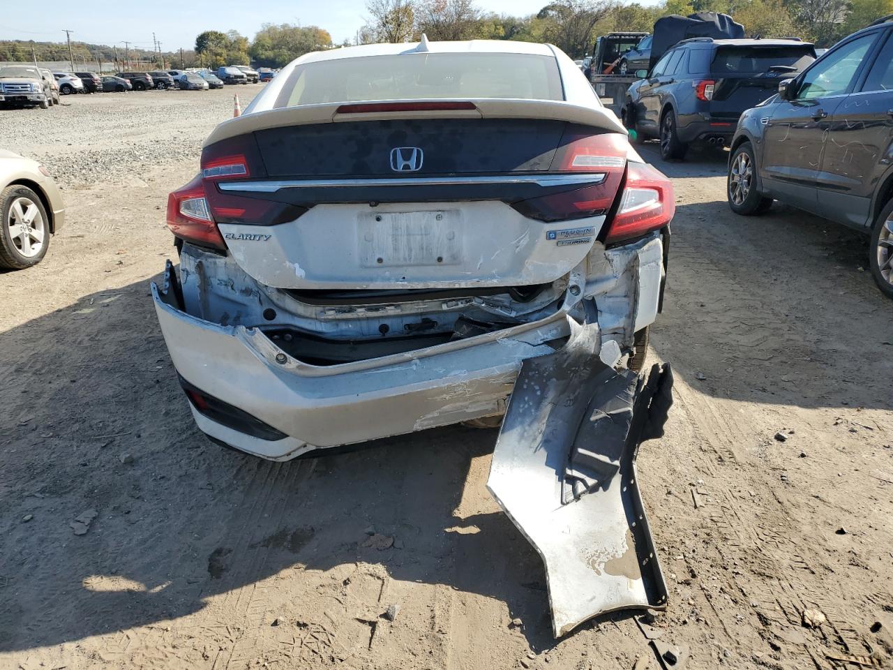 2018 Honda Clarity Touring VIN: JHMZC5F39JC002308 Lot: 77983524