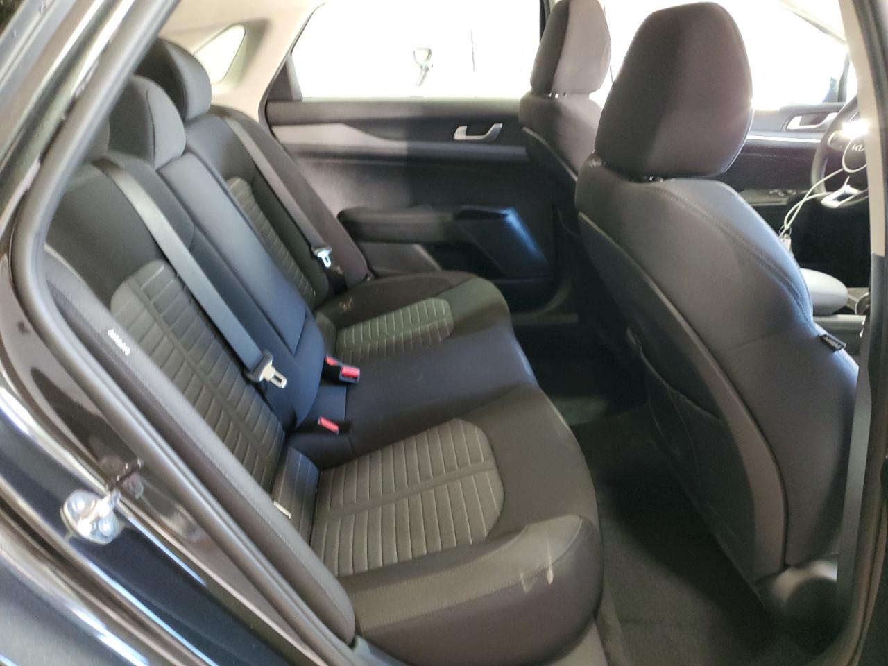 2025 Kia K5 Lxs VIN: KNAG24J70S5294336 Lot: 75797494