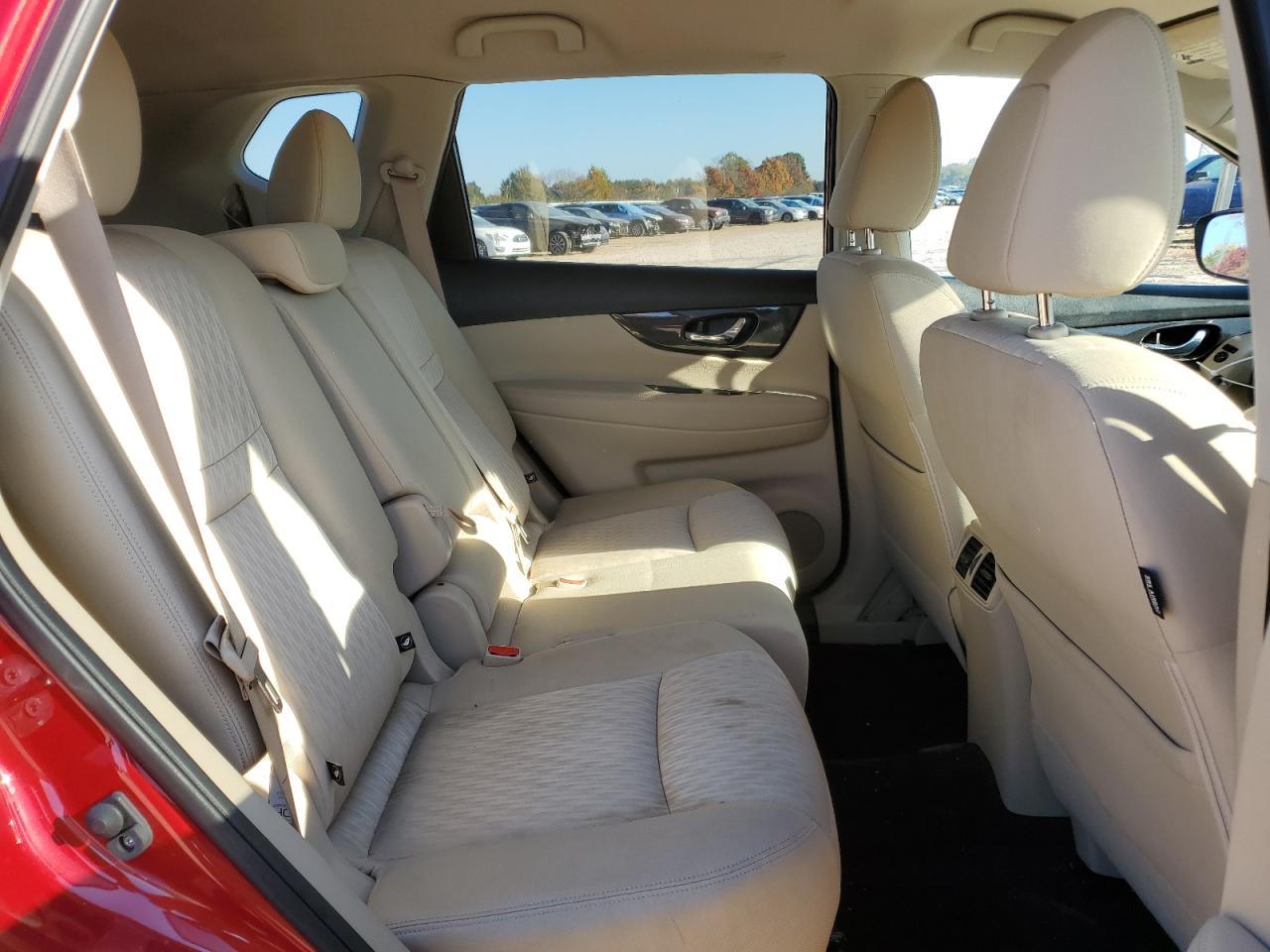 2017 Nissan Rogue - Image 11