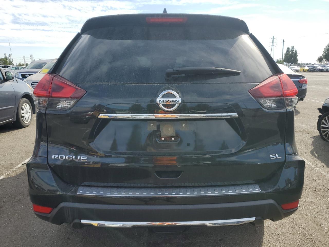 2018 Nissan Rogue - Image 6