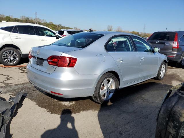  VOLKSWAGEN JETTA 2014 Silver