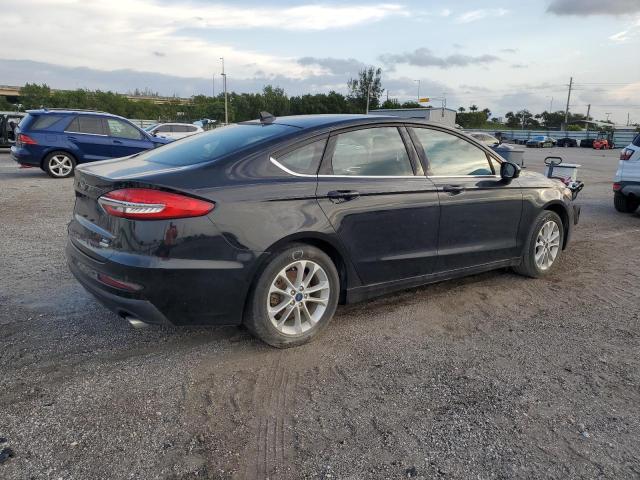  FORD FUSION 2019 Чорний