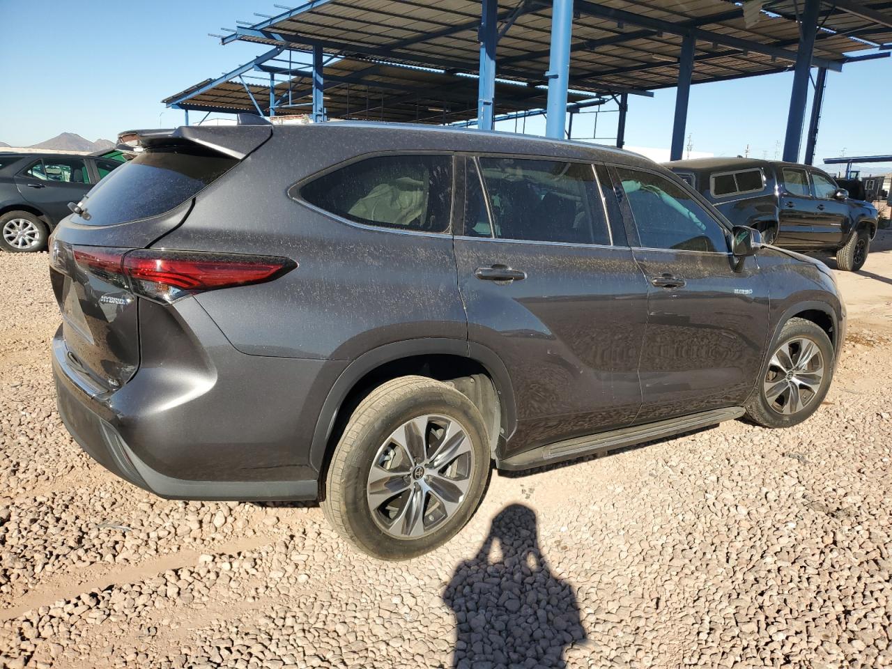 2021 Toyota Highlander - Image 3