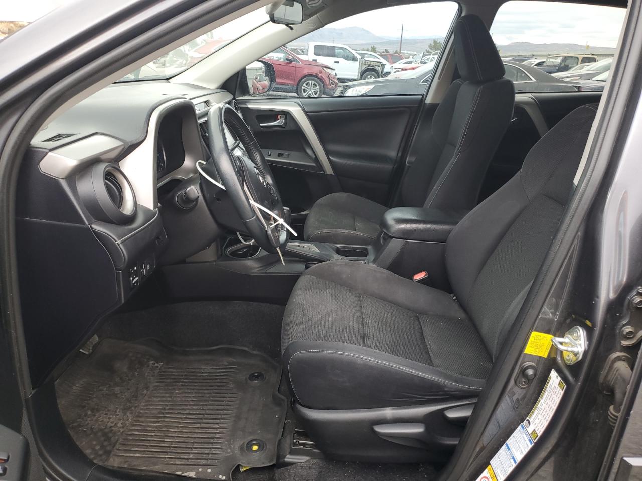 2017 Toyota Rav4 Xle VIN: 2T3RFREV6HW556805 Lot: 76077714