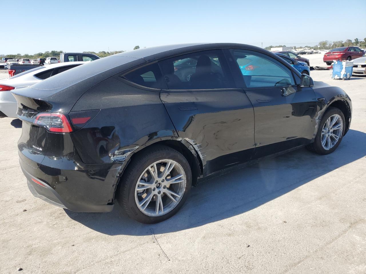 7SAYGDEE3RA271692 2024 Tesla Model Y