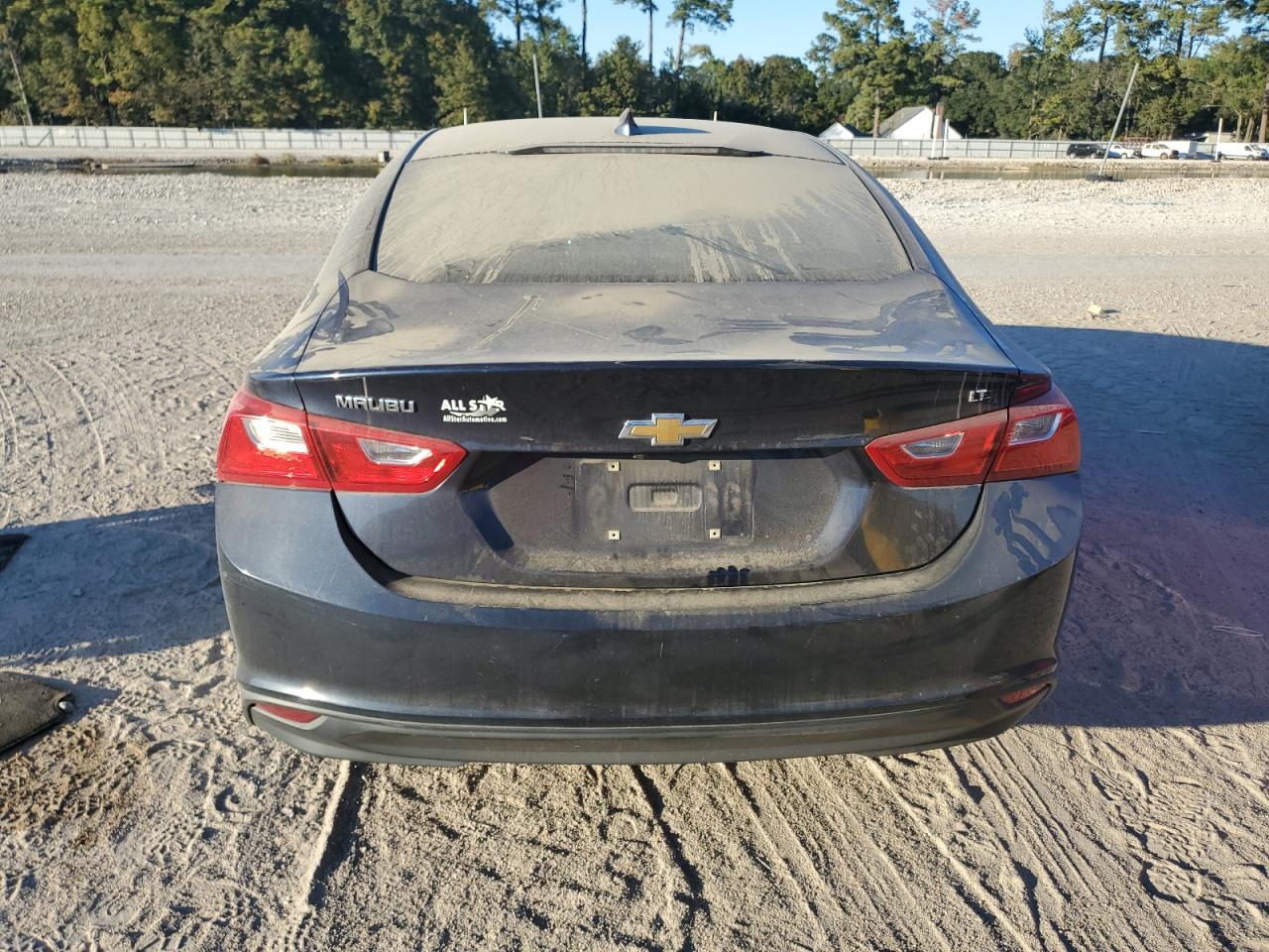 2018 Chevrolet Malibu - Image 6