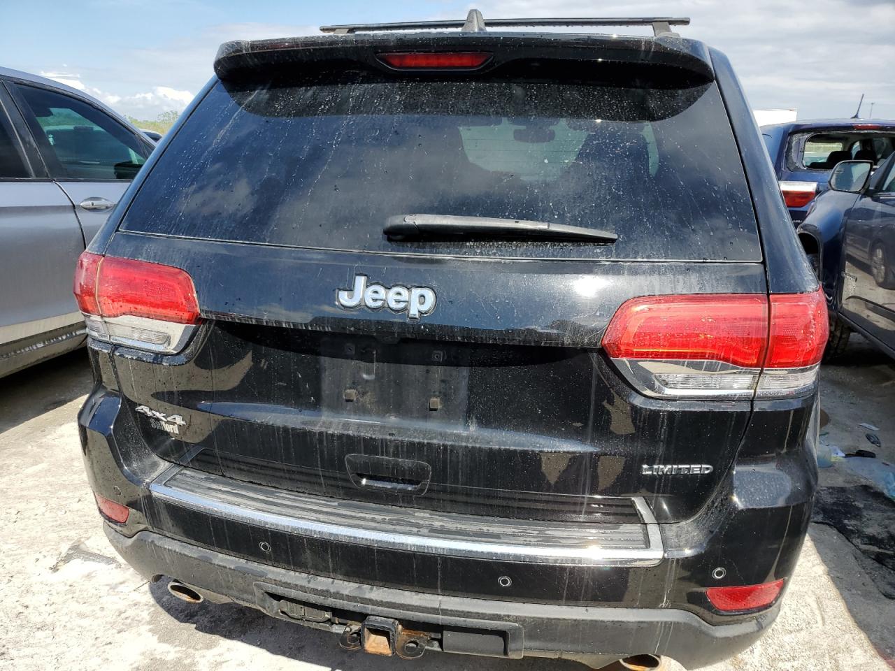 2017 Jeep Grand Cherokee - Image 6