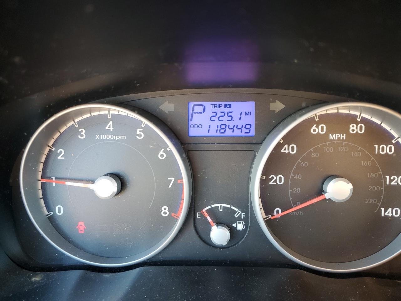 2010 Hyundai Accent - Image 9