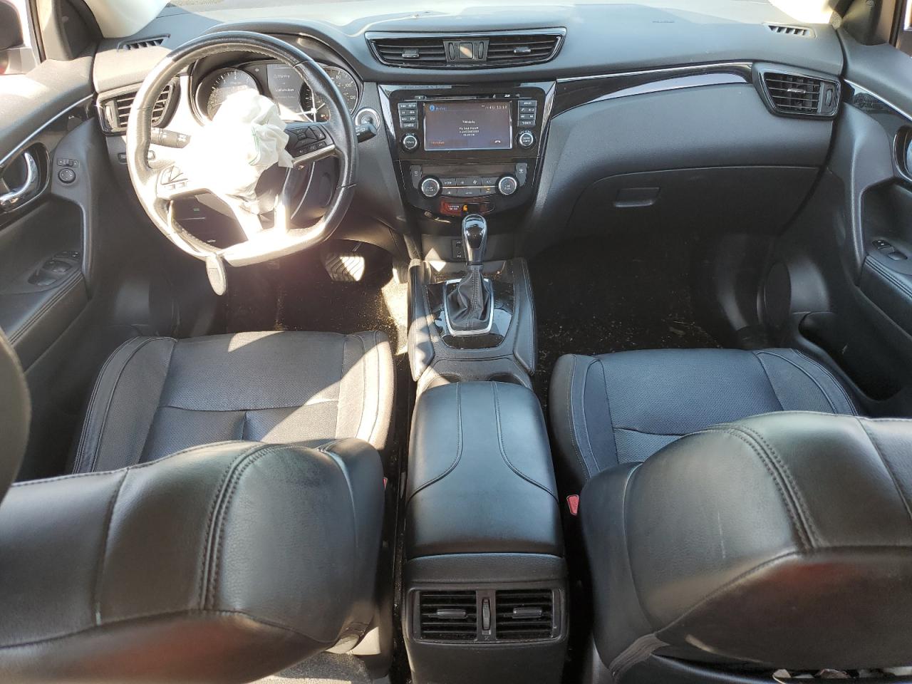2018 Nissan Rogue - Image 8