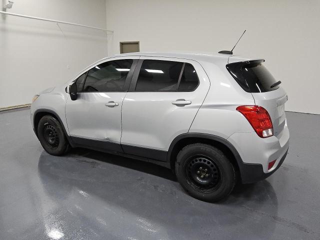  CHEVROLET TRAX 2018 Srebrny
