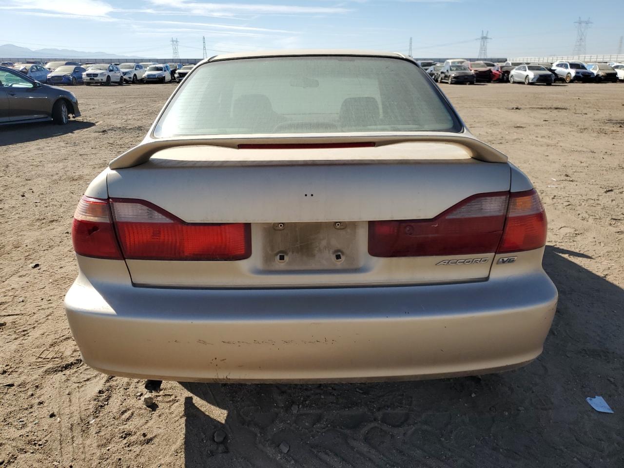 1HGCG1653YA084288 2000 Honda Accord Ex