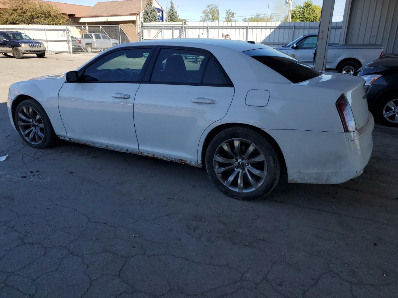 2014 Chrysler 300 - Image 2