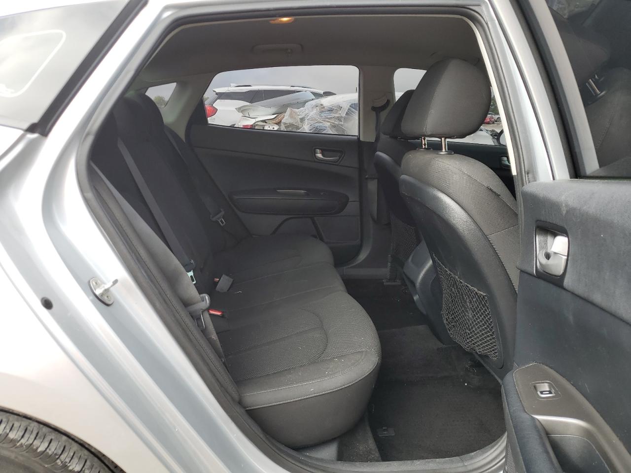 2019 Kia Optima - Image 10