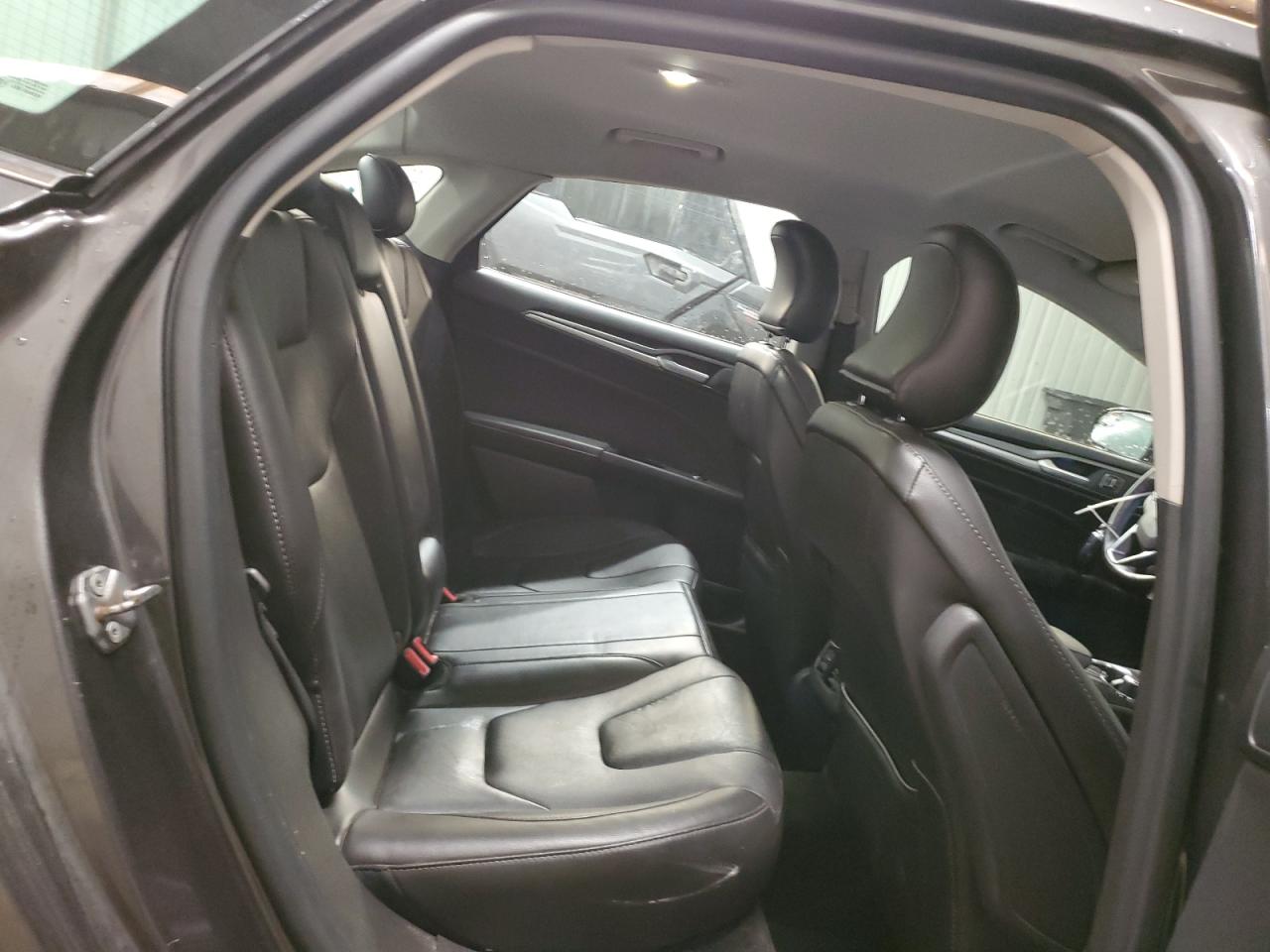 2016 Ford Fusion - Image 10