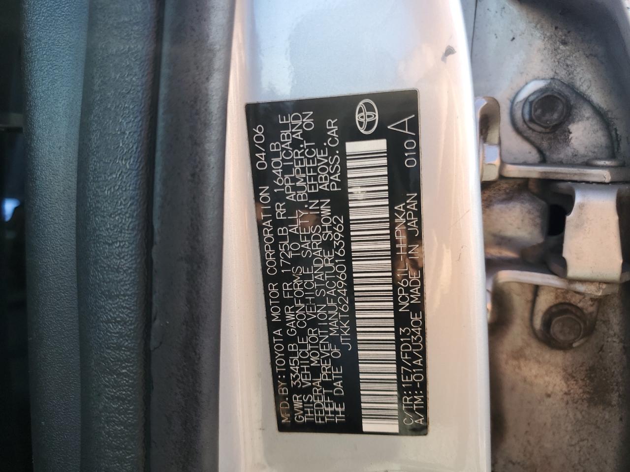 JTKKT624960163962 2006 Toyota Scion Xa