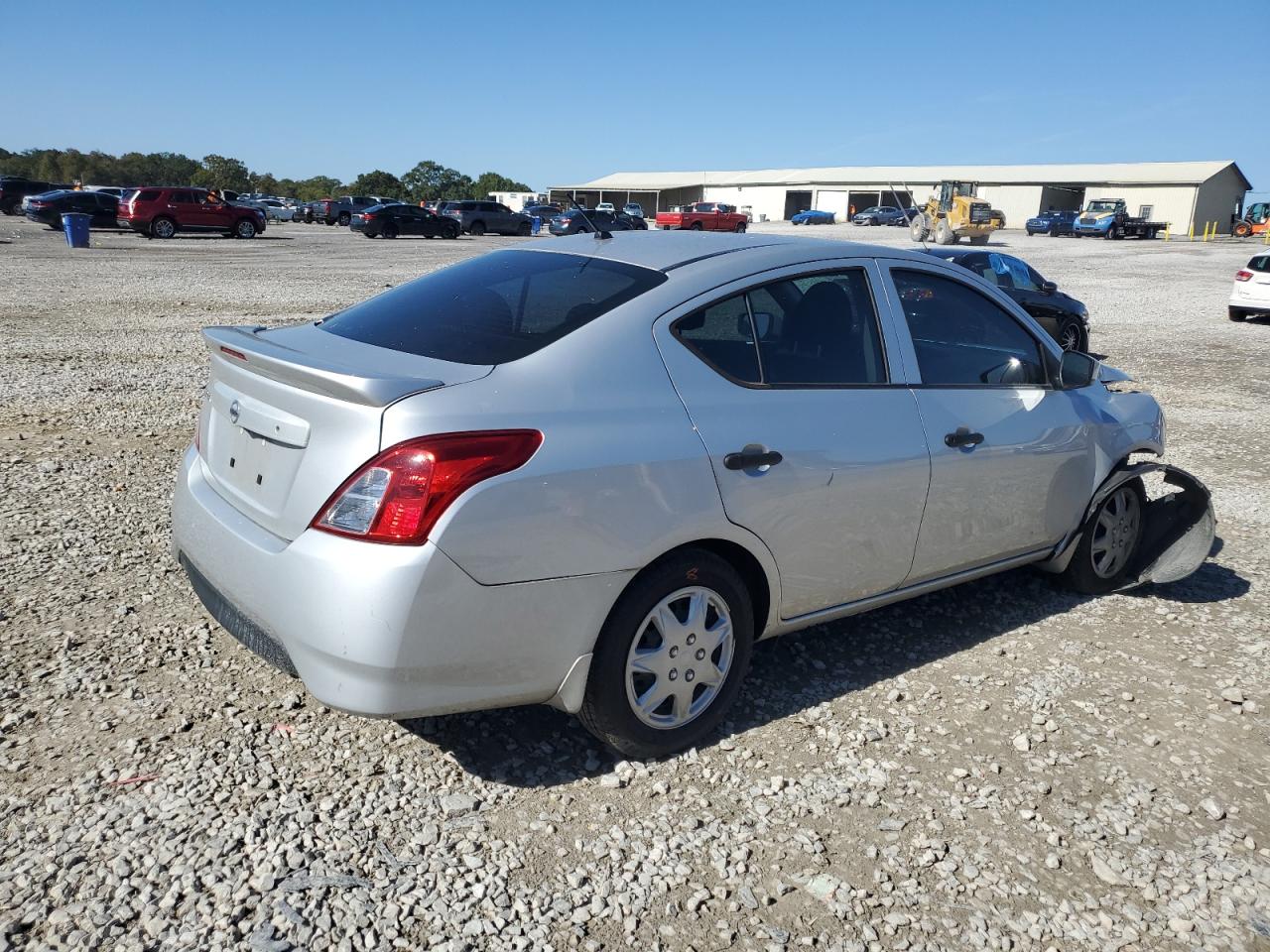 2019 Nissan Versa - Image 3