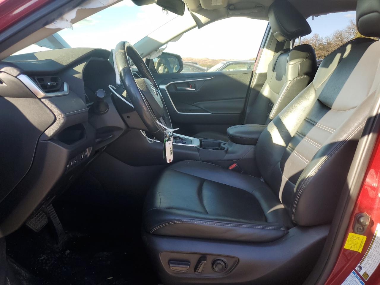 2019 Toyota RAV 4 - Image 7