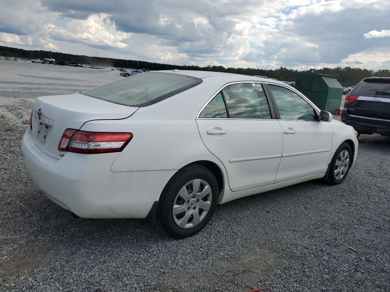 2010 Toyota Camry - Image 3