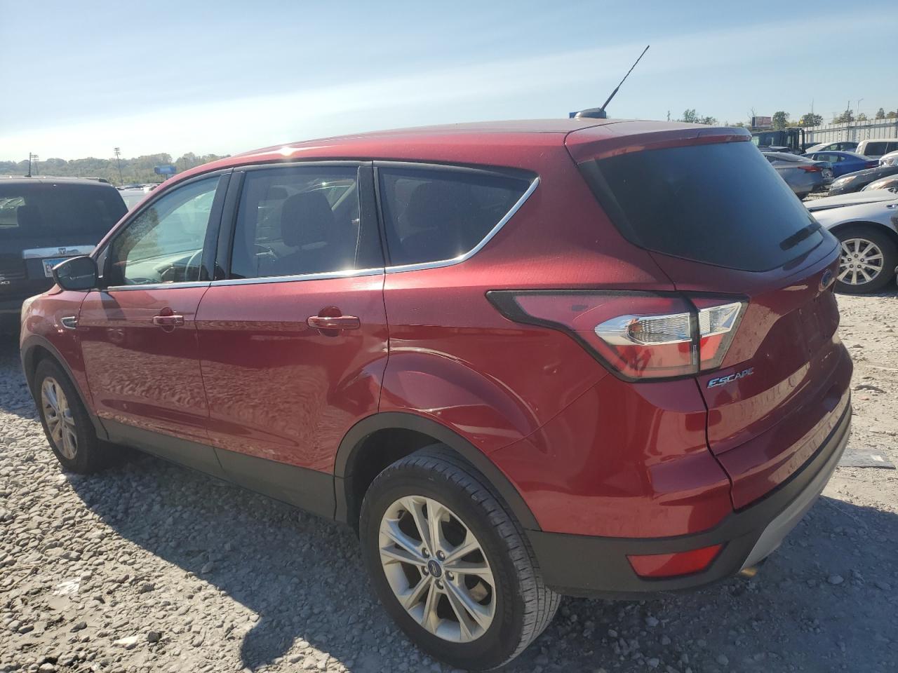 2017 Ford Escape Se VIN: 1FMCU9GD9HUE15929 Lot: 75005104