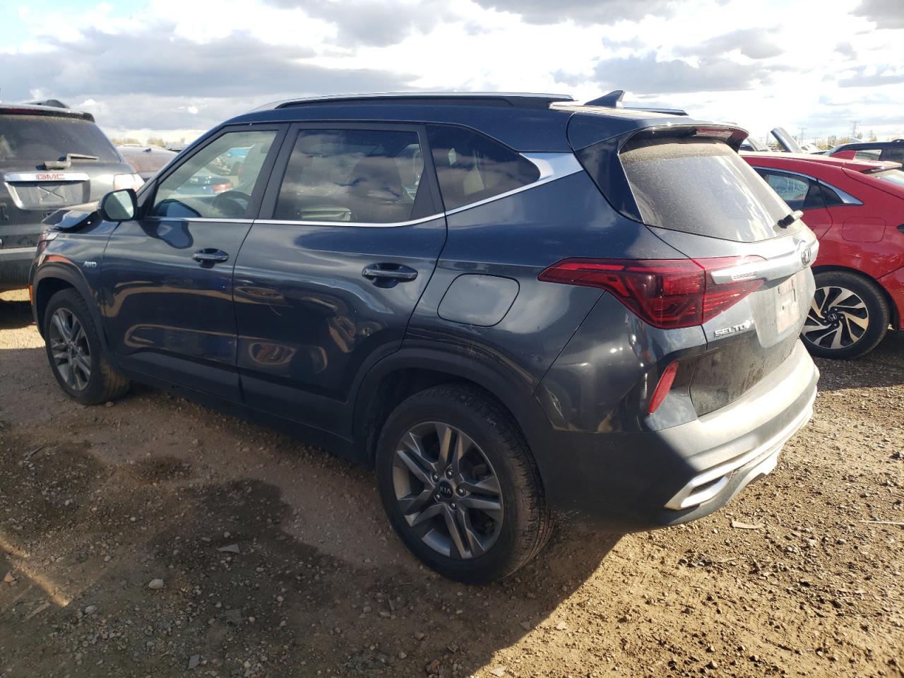 2021 Kia Seltos - Image 2