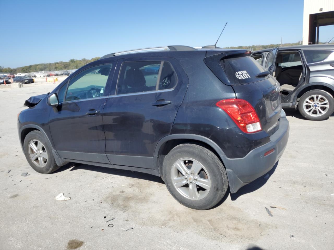 2016 Chevrolet Trax - Image 2