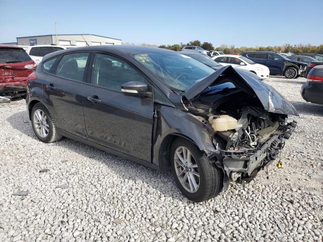 Hatchbacks FORD FOCUS 2015 Gray