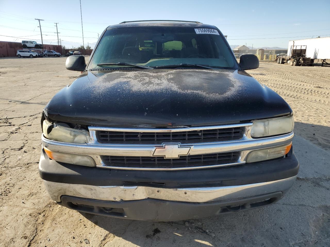 2000 Chevrolet Suburban C1500 VIN: 3GNEC16T6YG141156 Lot: 75569064