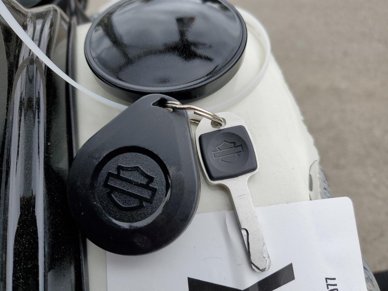 2018 Harley-Davidson Fxlr Low Rider VIN: 1HD1YNJ10JC044077 Lot: 75861734