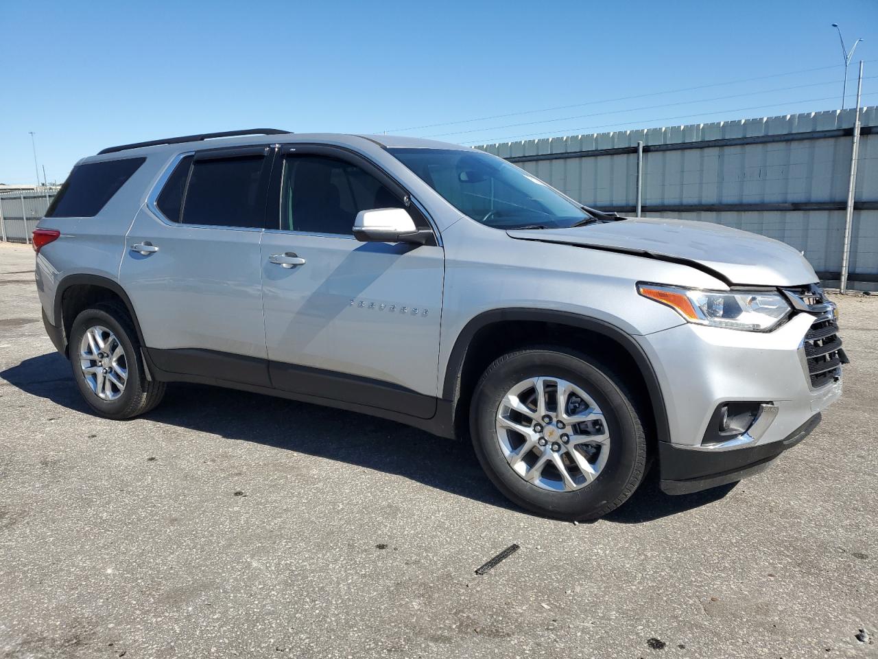 2021 Chevrolet Traverse - Image 4